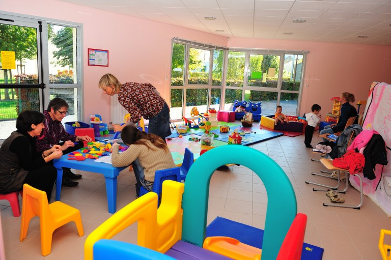 Choisir une garderie pour son enfant : conseils : la maison de l'enfant